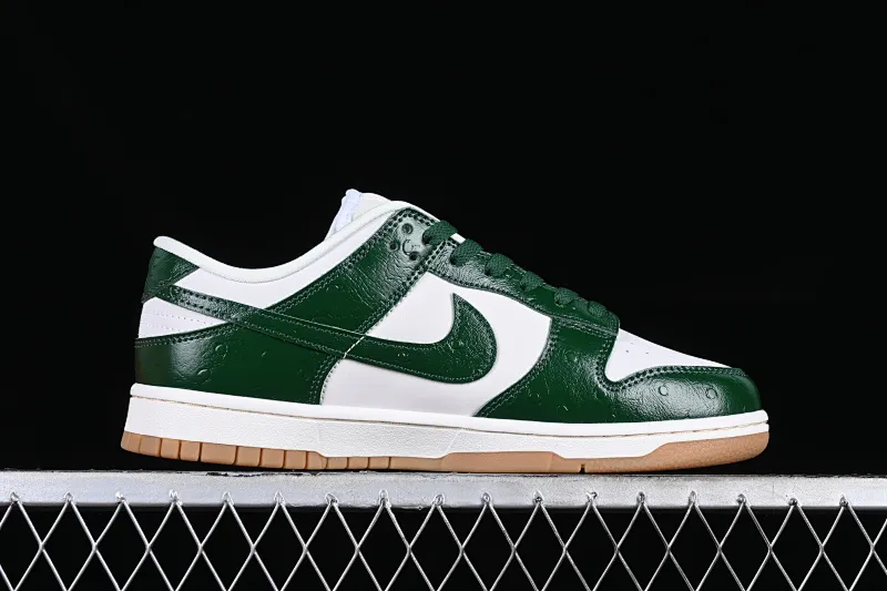 All categories Nk SB Dunk series Nk SB Dunk Low low-top sneakers Nk Dunk Low "Gorge Green" dark pattern green SB low-top casual sneakers FJ2260-002
